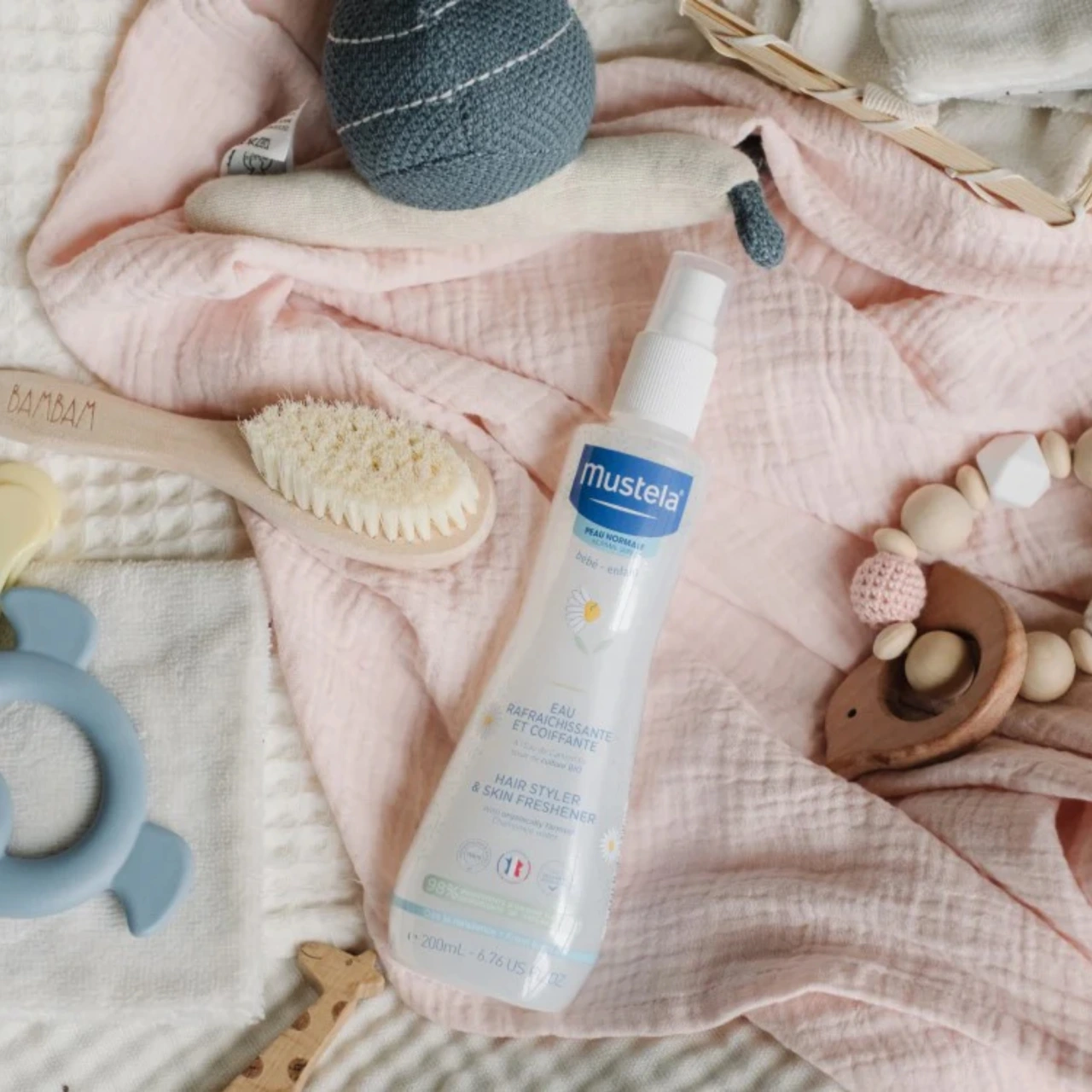 Mustela Eau rafraîchissante et coiffante - Vue 5