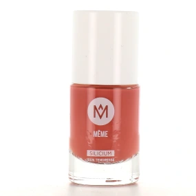 Même Vernis à Ongles au Silicium