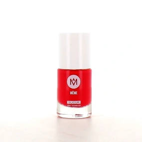 Même Vernis à Ongles au Silicium