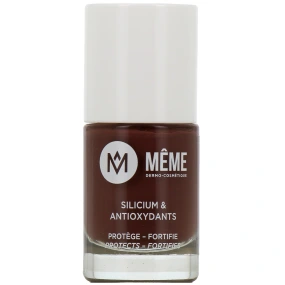 Même Vernis à Ongles au Silicium