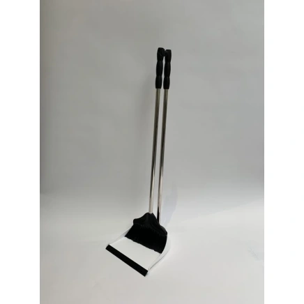 Identités Balai et Pelle à Rallonge