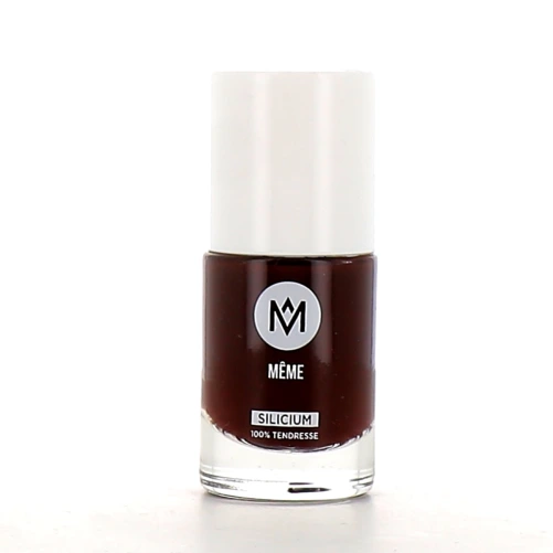 Même Vernis à Ongles au Silicium