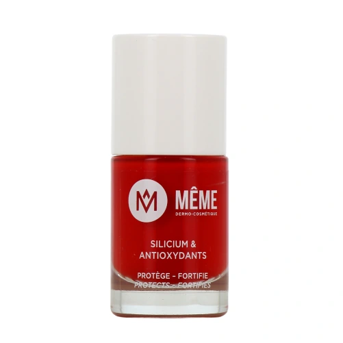 Même Vernis à Ongles au Silicium