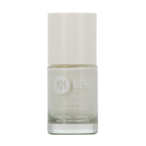 Même Vernis à Ongles au Silicium