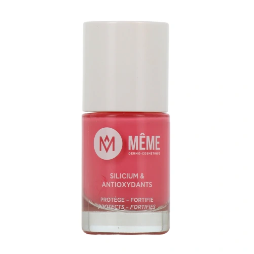 Même Vernis à Ongles au Silicium