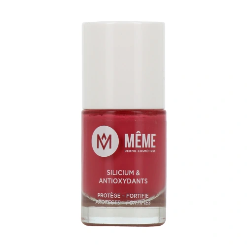Même Vernis à Ongles au Silicium