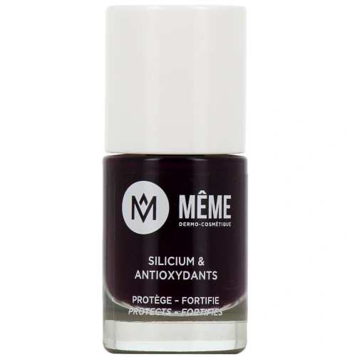Même Vernis à Ongles au Silicium