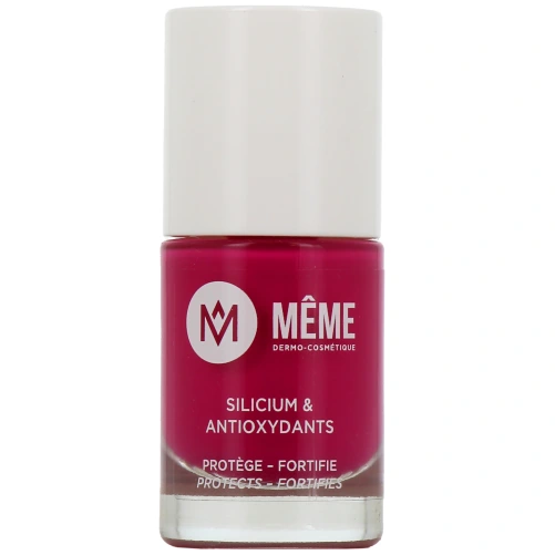 Même Vernis à Ongles au Silicium