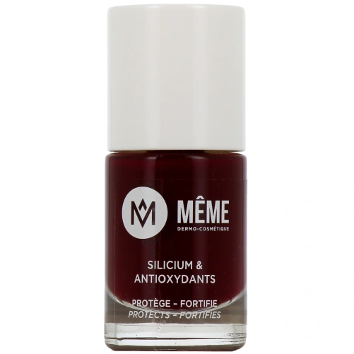 Même Vernis à Ongles au Silicium