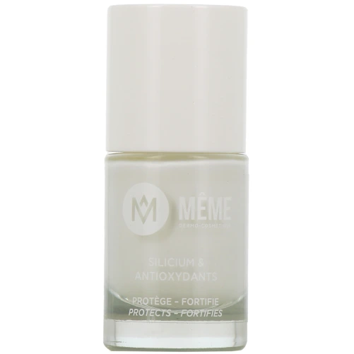 Même Vernis à Ongles au Silicium