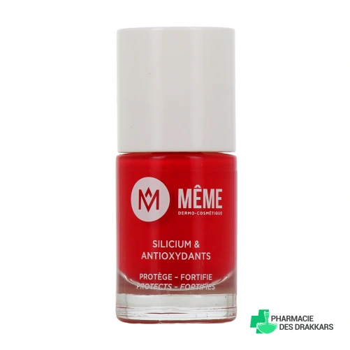 Même Vernis à Ongles au Silicium