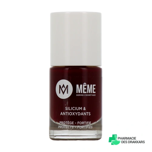 Même Vernis à Ongles au Silicium