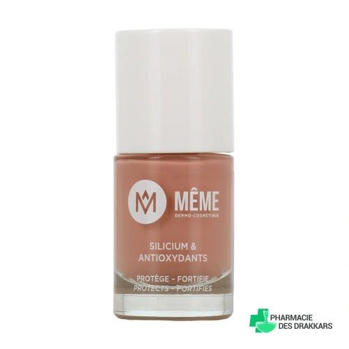 Même Vernis à Ongles au Silicium
