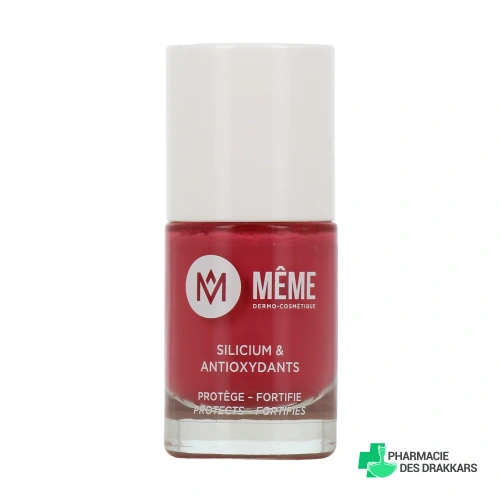Même Vernis à Ongles au Silicium