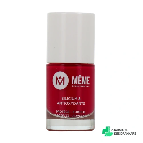 Même Vernis à Ongles au Silicium