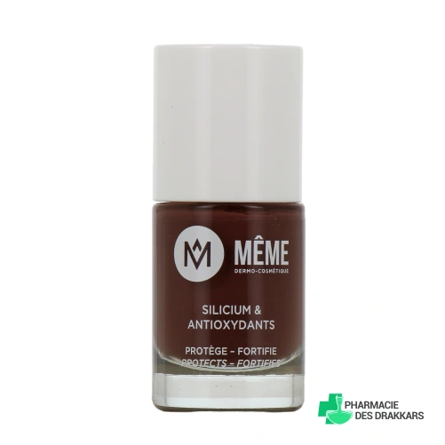 Même Vernis à Ongles au Silicium