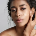 Crème solaire teintée 