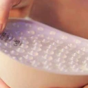 Prothèses mammaires adhérentes